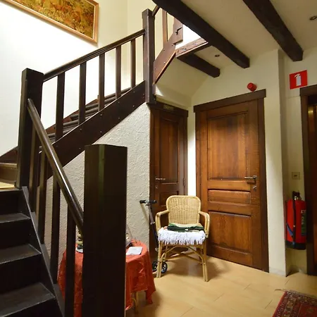 Casa vacanze Lush In With Sauna *